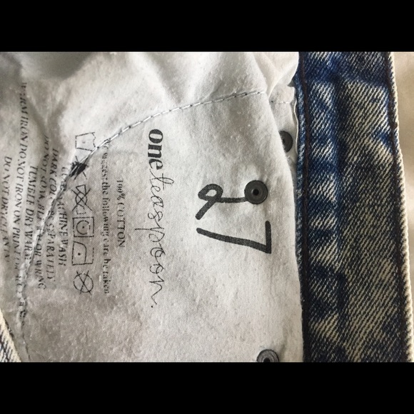 One Teaspoon High Rise Jeans Shorts - Picture 4 of 4